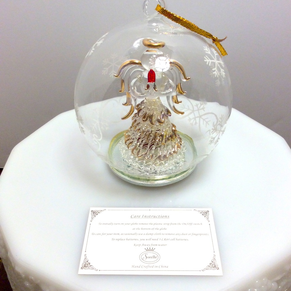 Sorelle large glass LED Christmas ornament